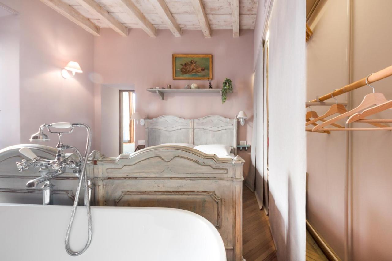 Easylife - Splendido Appartamento Con Vista Sul Naviglio Grande มิลาน ภายนอก รูปภาพ